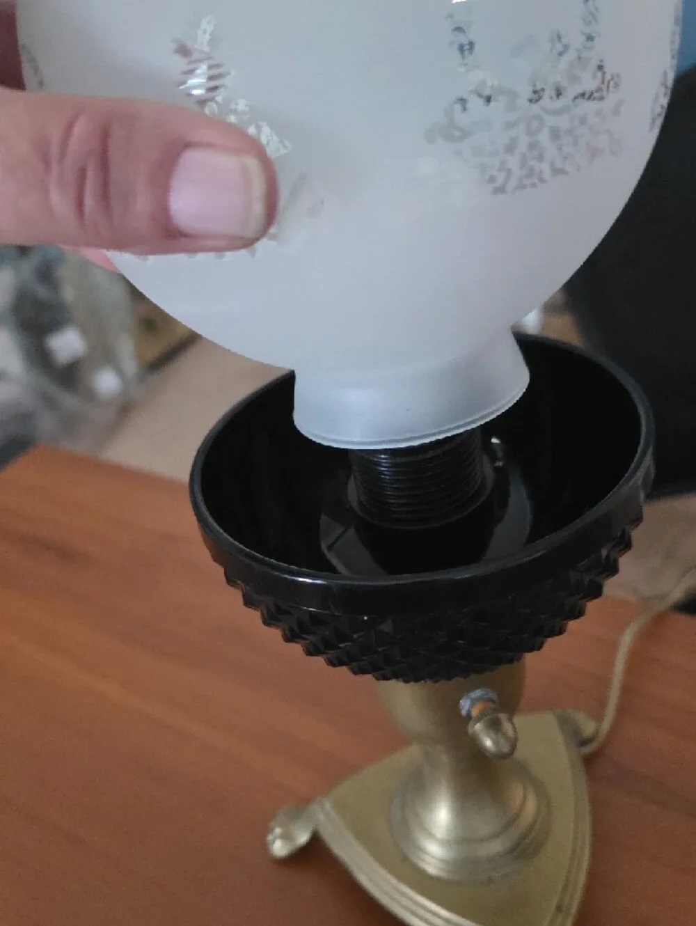Antique-Style Brass Table Lamp with White Frosted Globe